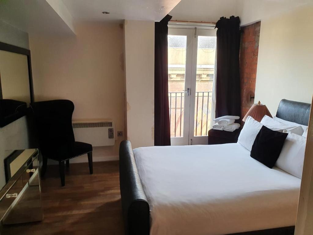 Contractor Bookers Bookdirect Save 10Percent Apartment Liverpool Exterior photo
